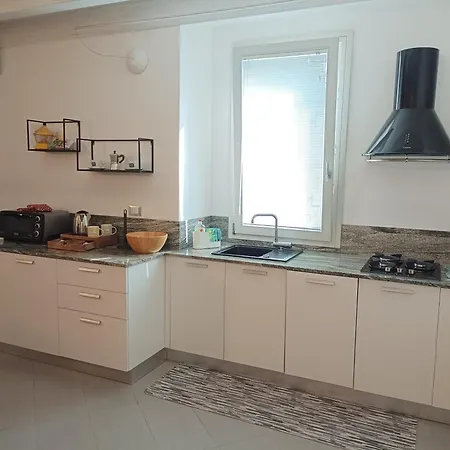 Civico22 * Комаккьо